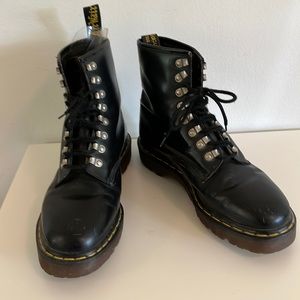 Dr Martens boots 8217
